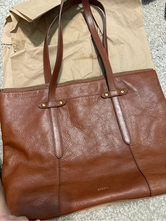 Fossil Handbags - Fossil Leather Tote in Warm Chestnut Brown